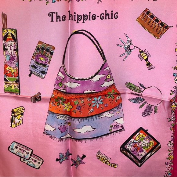 NWT authentic MOSCHINO Four Types of Women SILK SCARF bubble gum pink - Picture 10 of 12